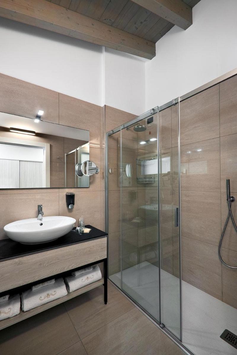Residence Caffe Maya Maslianico ภายนอก รูปภาพ