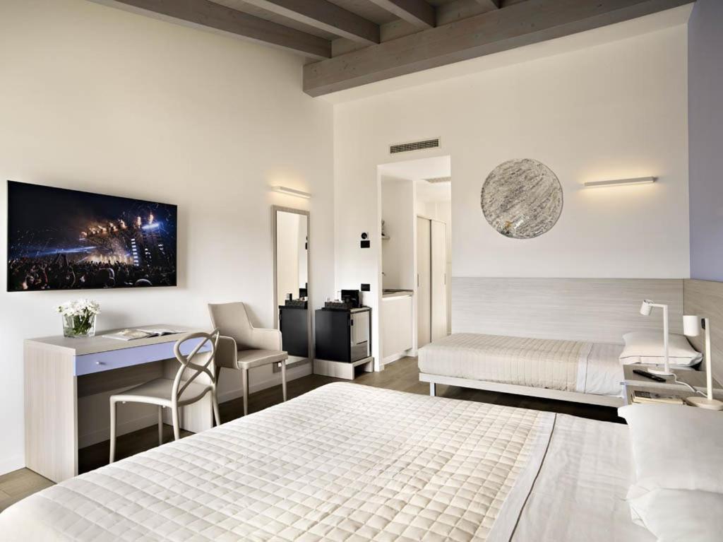 Residence Caffe Maya Maslianico ภายนอก รูปภาพ